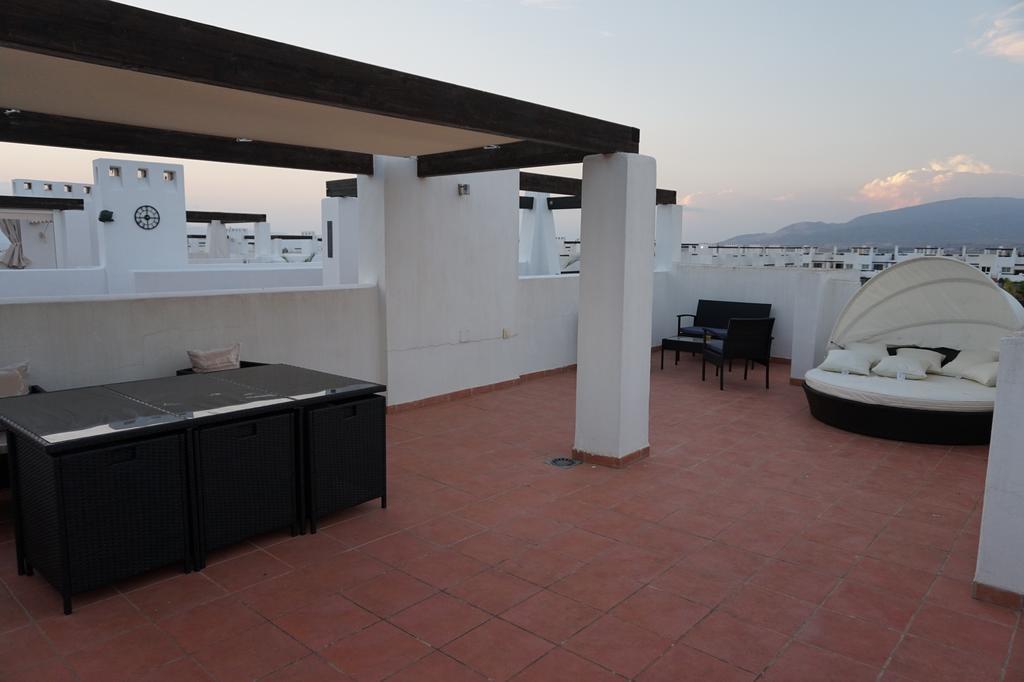 2 Bed Apartment On Condado De Alhama With Roof Solarium N5 Las Flotas de Butron Luaran gambar